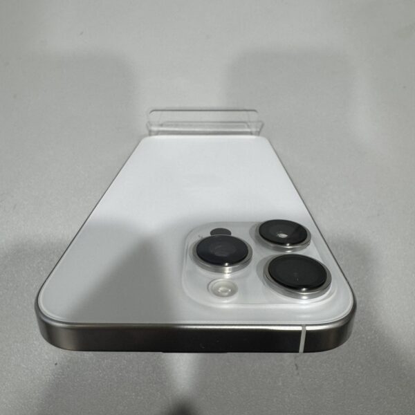 Apple iPhone 16 Pro Max 256GB 白色鈦金屬 中古機 二手機 福利機：圖片 3