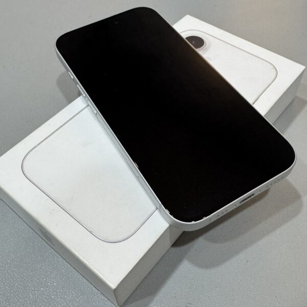 Apple iPhone 16 128GB 白 中古機 二手機 福利機：圖片 2
