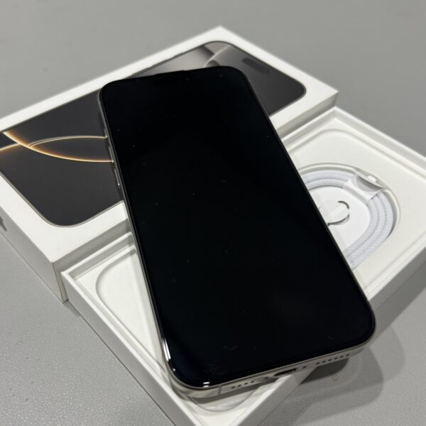 Apple iPhone 16 Pro Max 1TB 原色鈦金屬 中古機 二手機 福利機：圖片 2