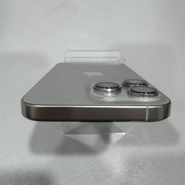 Apple iPhone 16 Pro Max 1TB 原色鈦金屬 中古機 二手機 福利機：圖片 3