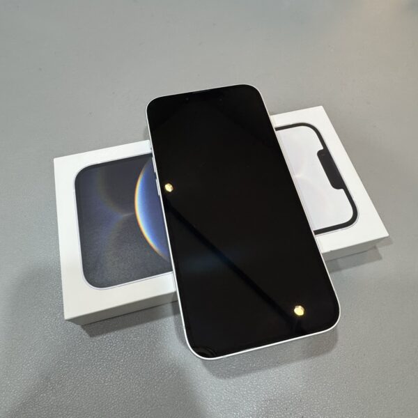 Apple iPhone 16e 256GB 白 中古機 二手機 福利機：圖片 2
