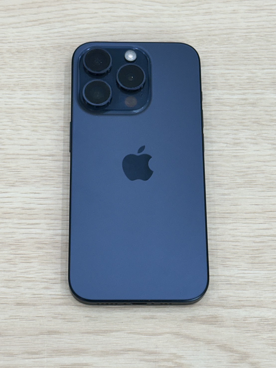 Apple iPhone 15 Pro 256GB 藍色鈦金屬 中古機 二手機 福利機 #67152:圖片 4
