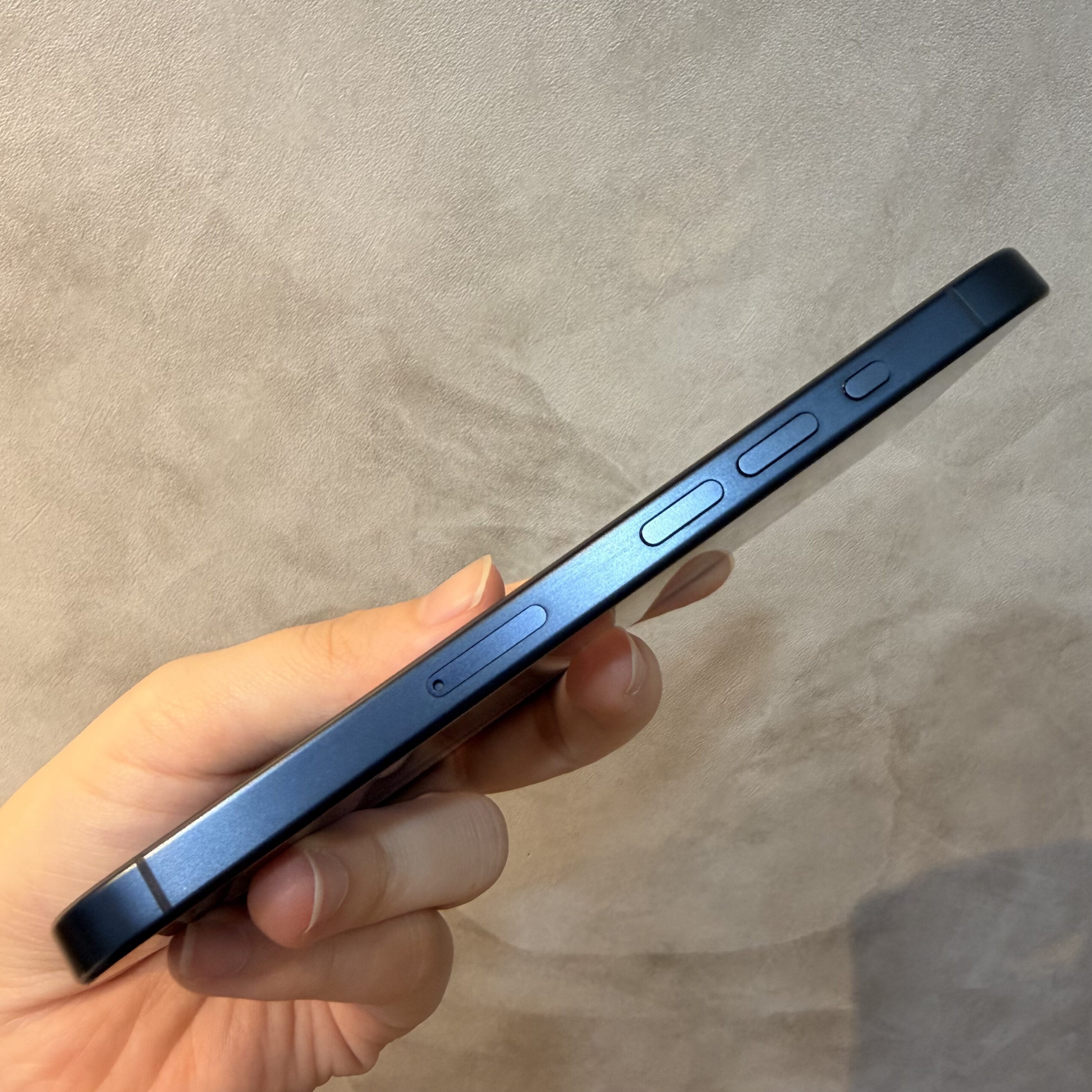 Apple iPhone 15 Pro 256GB 藍色鈦金屬 中古機 二手機 福利機 #97237:圖片 2