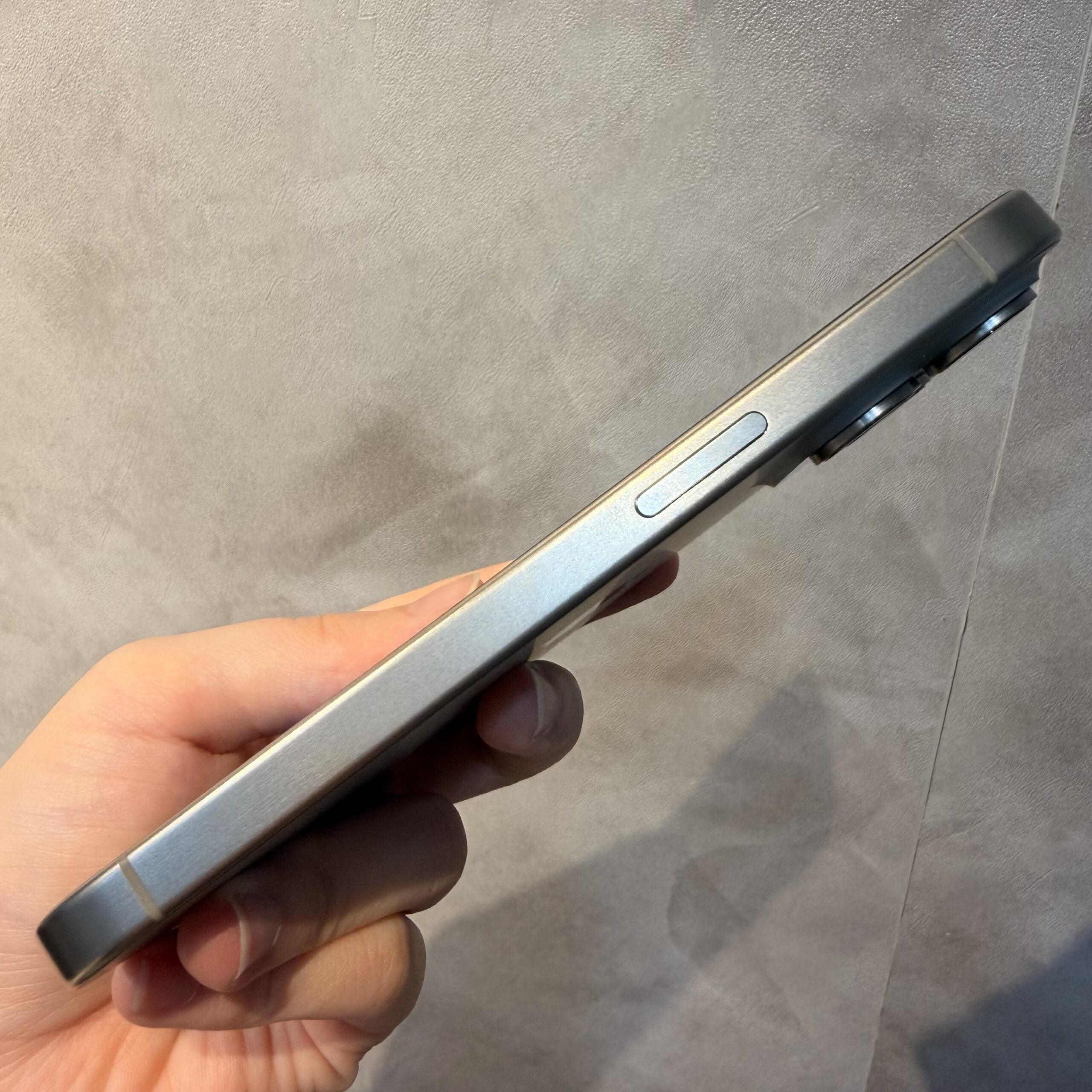 Apple iPhone 15 Pro 256GB 原色鈦金屬 中古機 二手機 福利機 #20590:圖片 6