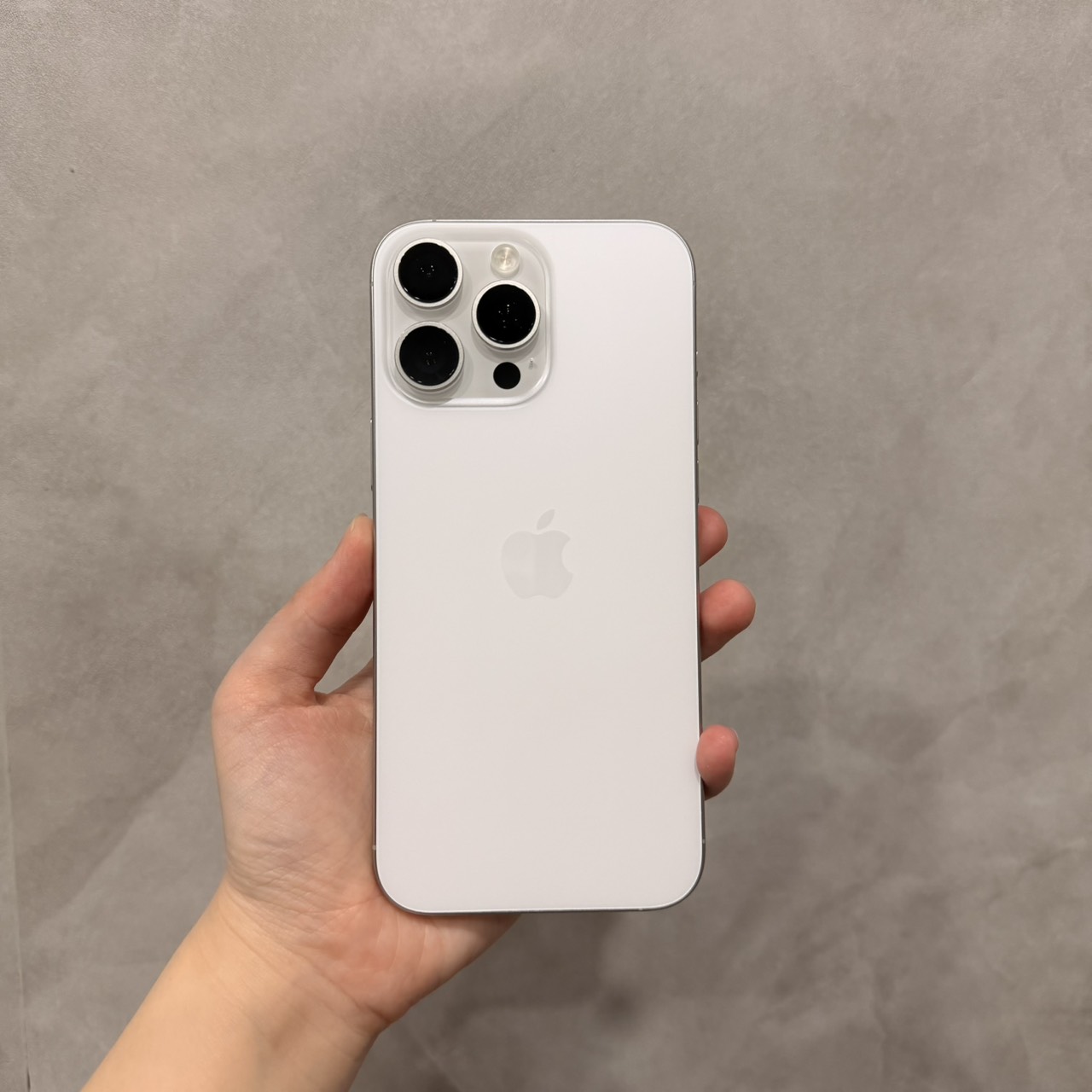 Apple iPhone 16 Pro Max 256GB 白色鈦金屬 中古機 二手機 福利機 #60859:圖片 6