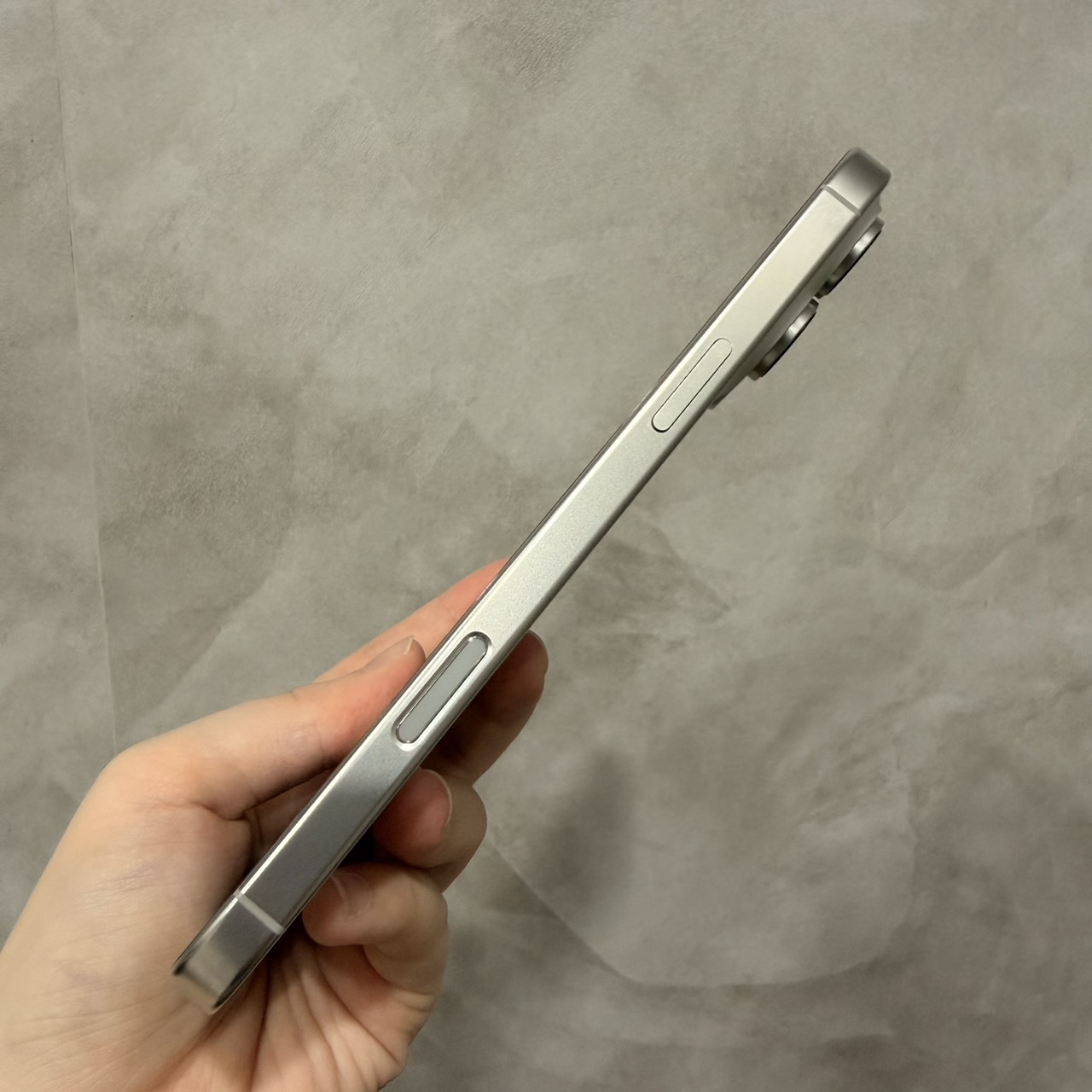 Apple iPhone 16 Pro Max 256GB 白色鈦金屬 中古機 二手機 福利機 #60859:圖片 4