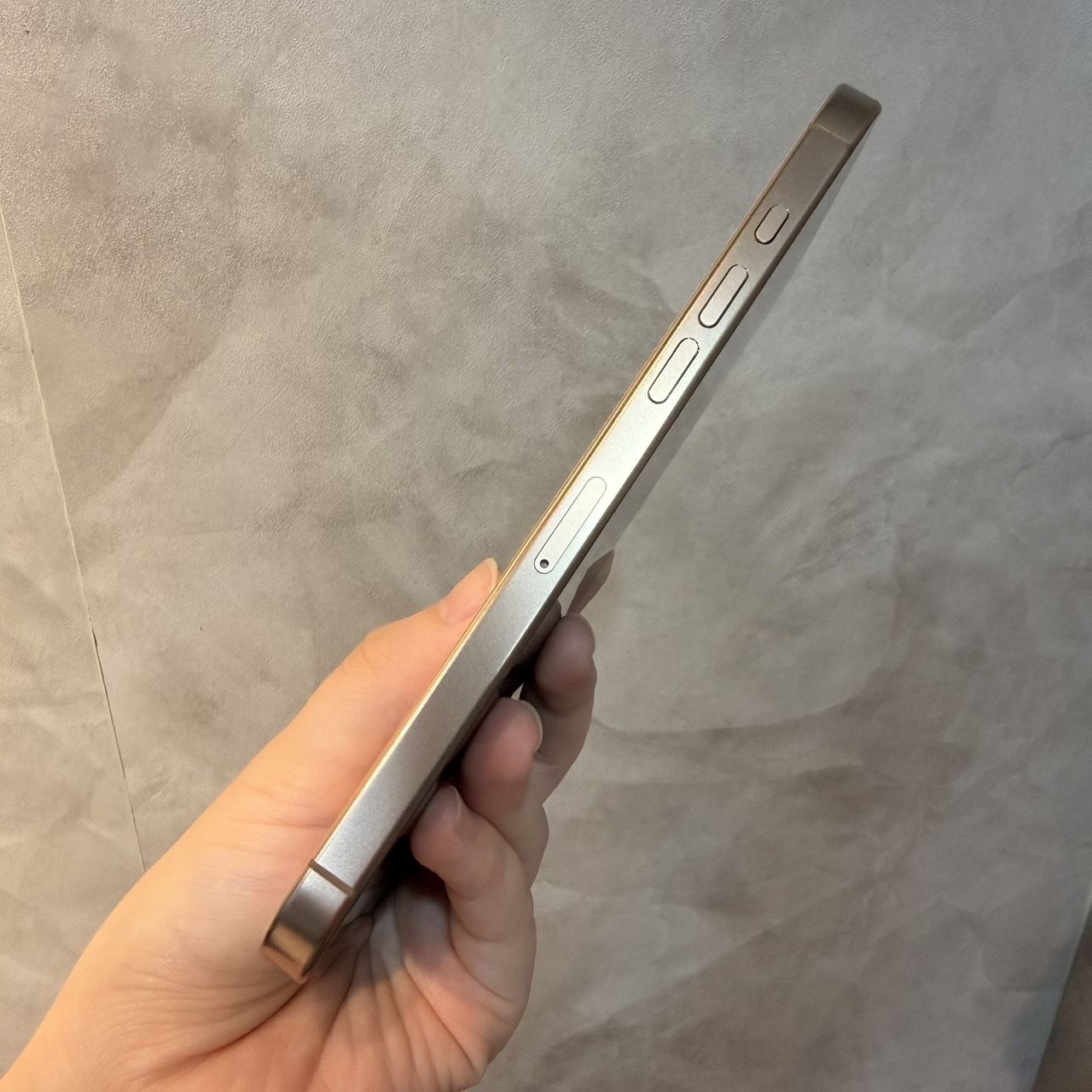 Apple iPhone 16 Pro Max 256GB 沙漠色鈦金屬 中古機 二手機 福利機 #28685:圖片 8