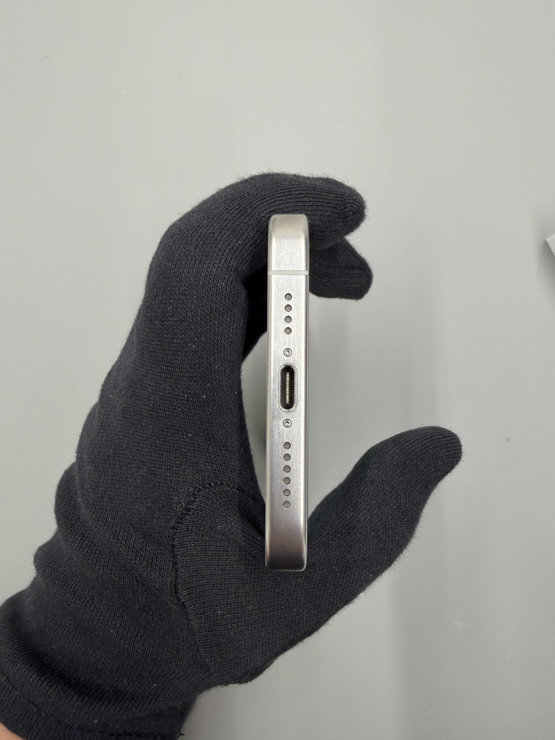 Apple iPhone 15 Pro Max 256GB 白色鈦金屬 中古機 二手機 福利機 #21767:圖片 2