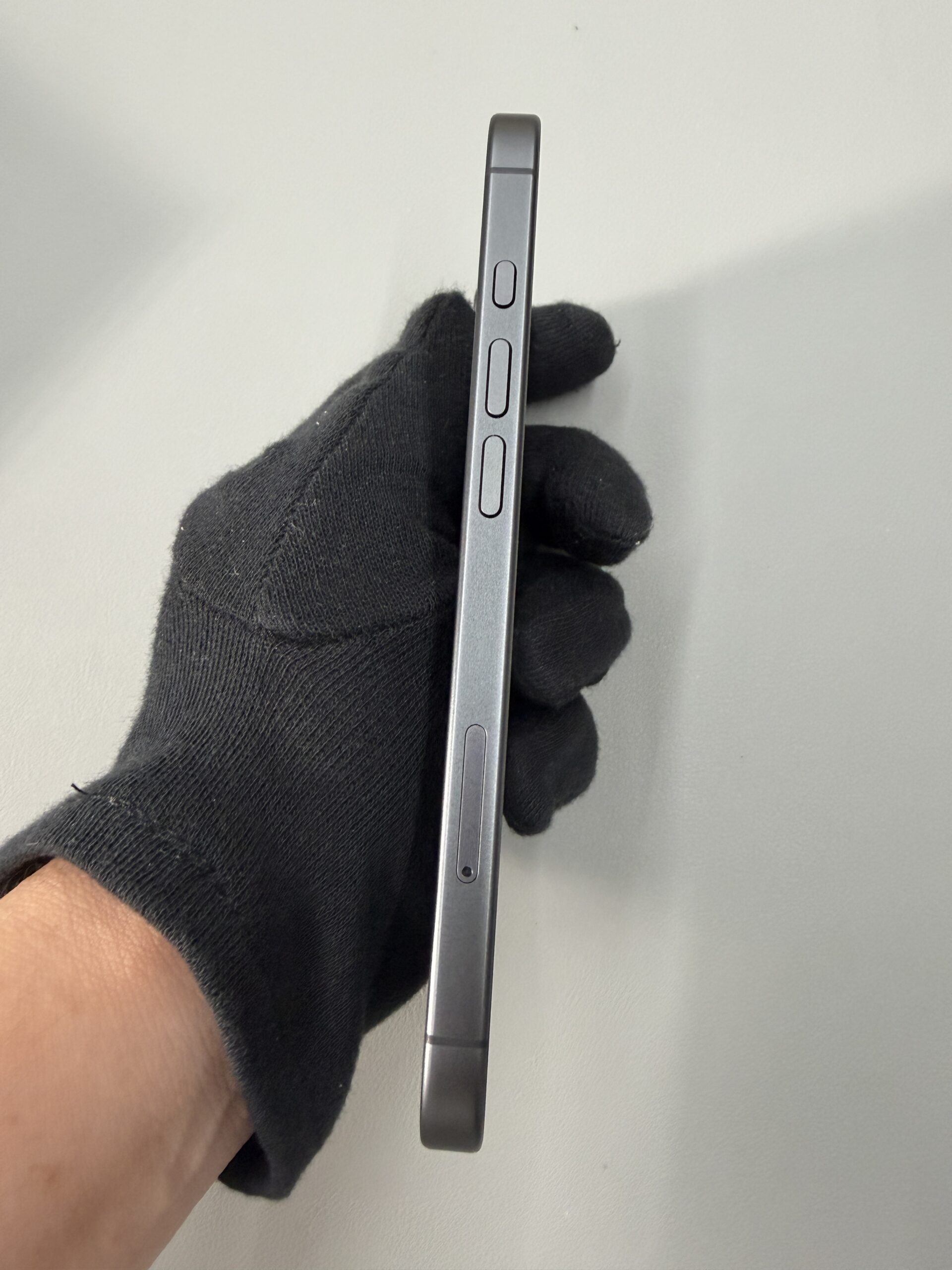 Apple iPhone 17 256GB 黑色 中古機 二手機 福利機 #89337:圖片 4